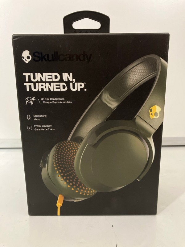 Lot 656  
            Nottingham SR7 - Delivery Only 

                
SKULLCANDY RIFF ON-EAR HEADPHONES