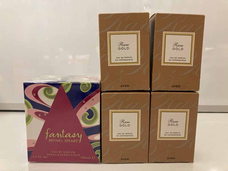 Lot 693  
            Nottingham SR7 - Delivery Only 

                
QTY OF FRAGRANCES INC BRITNEY SPEARS FANTASY 100ML