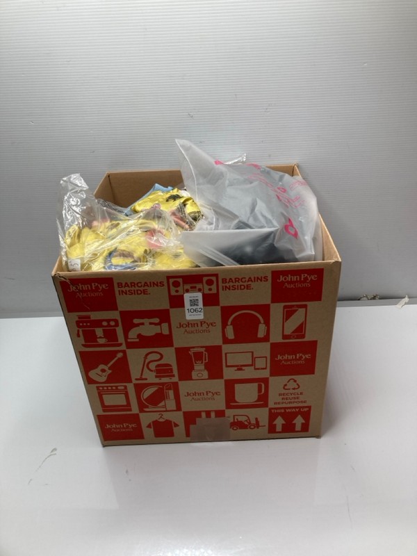 Lot 1062  
            Nottingham SR9 - Delivery Only 

                
BOX OF CLOTHING ITEMS IN VARIOUS SIZES AND DESIGNS