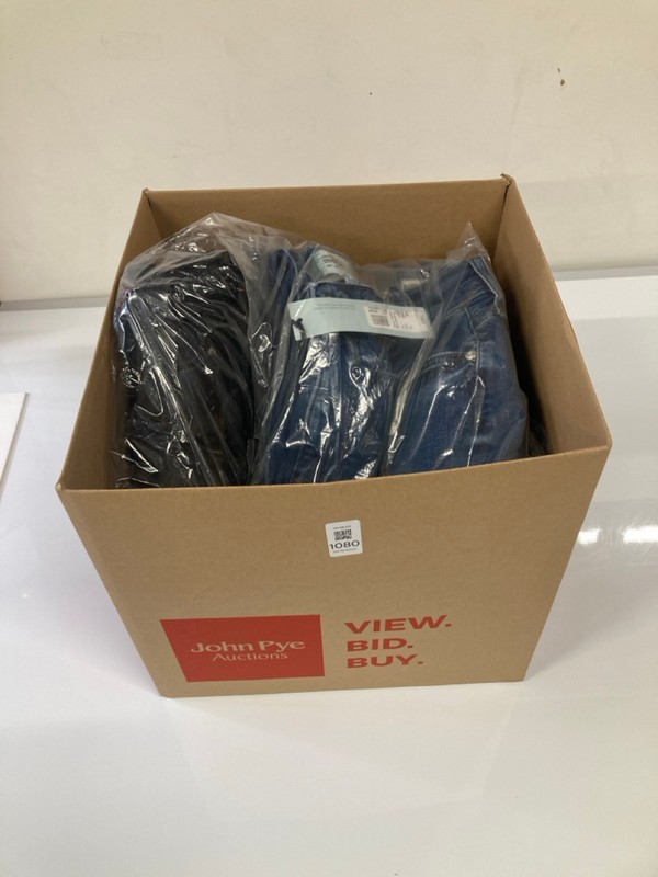 Lot 1080  
            Nottingham SR9 - Delivery Only 

                
BOX OF CLOTHING ITEMS IN VARIOUS SIZES AND DESIGNS