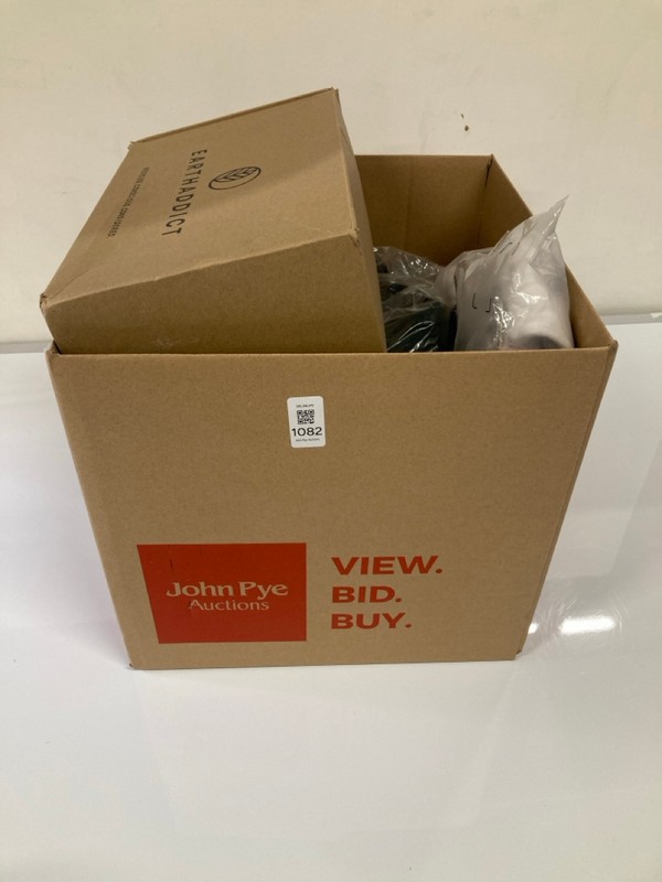 Lot 1082  
            Nottingham SR9 - Delivery Only 

                
BOX OF CLOTHING ITEMS IN VARIOUS SIZES AND DESIGNS