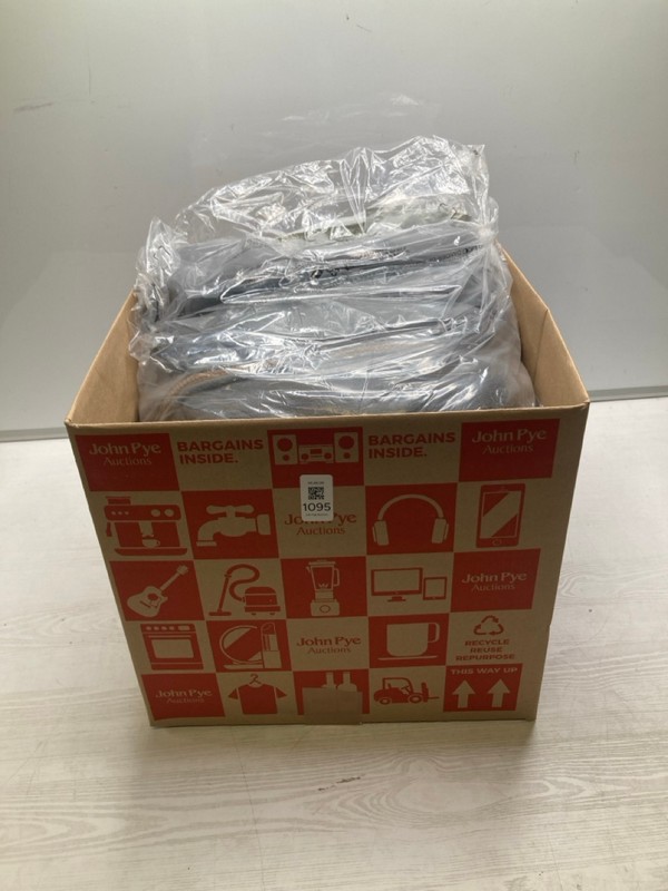 Lot 1095  
            Nottingham SR9 - Delivery Only 

                
BOX OF CLOTHING ITEMS IN VARIOUS SIZES AND DESIGNS