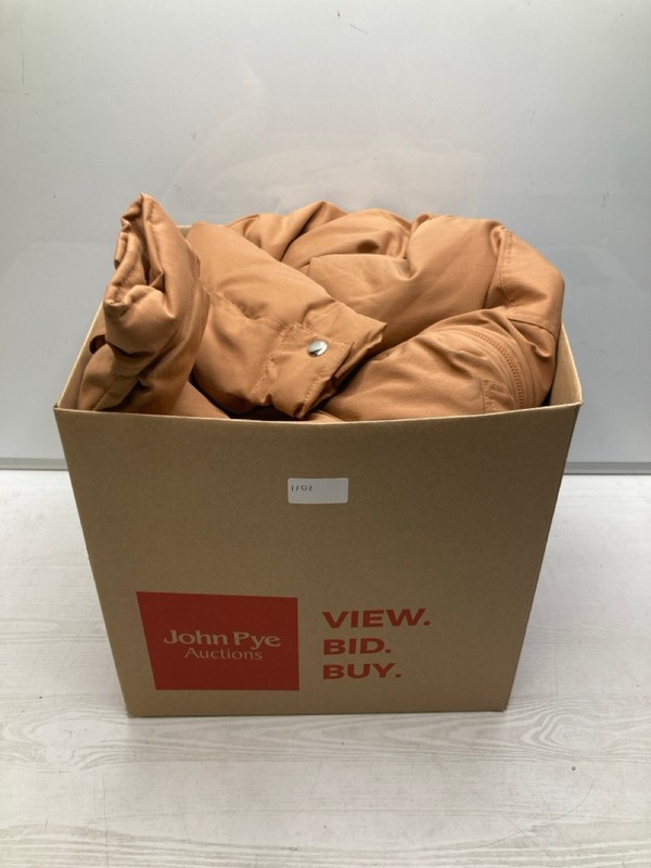 Lot 1101  
            Nottingham SR9 - Delivery Only 

                
BOX OF CLOTHING ITEMS IN VARIOUS SIZES AND DESIGNS