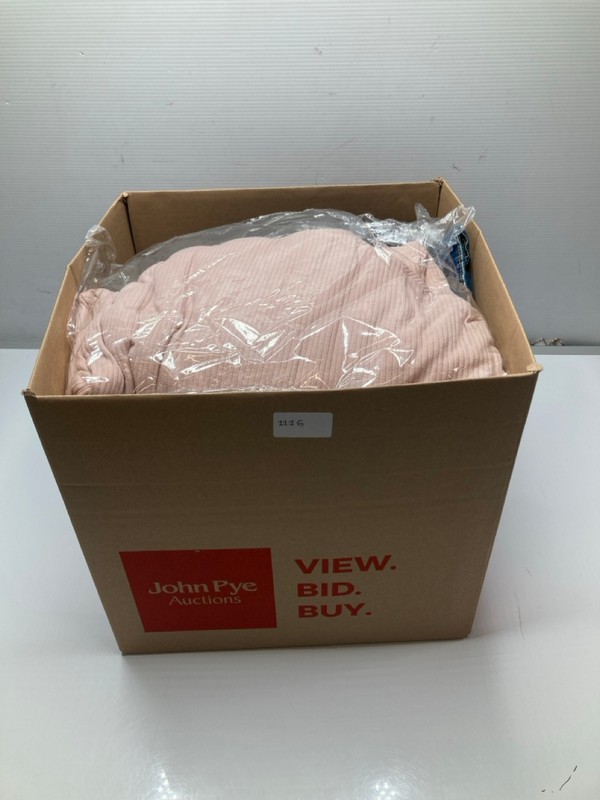 Lot 1116  
            Nottingham SR9 - Delivery Only 

                
BOX OF CLOTHING ITEMS IN VARIOUS SIZES AND DESIGNS
