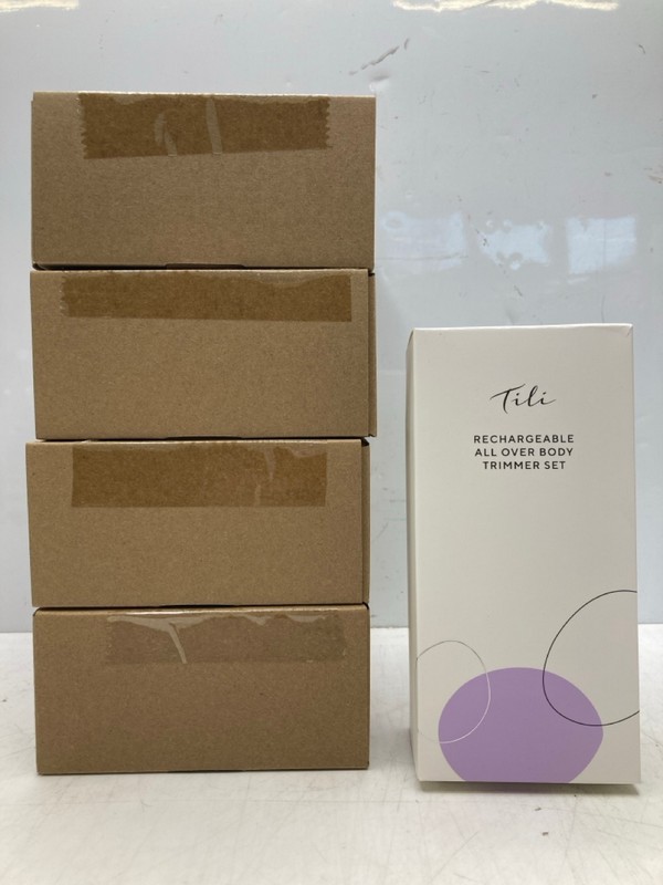 Lot 976  
            Nottingham SR9 - Delivery Only 

                
5 X TILI RECHARGEABLE ALL OVER BODY TRIMMER SET WITH CASE TOTAL RRP: £50