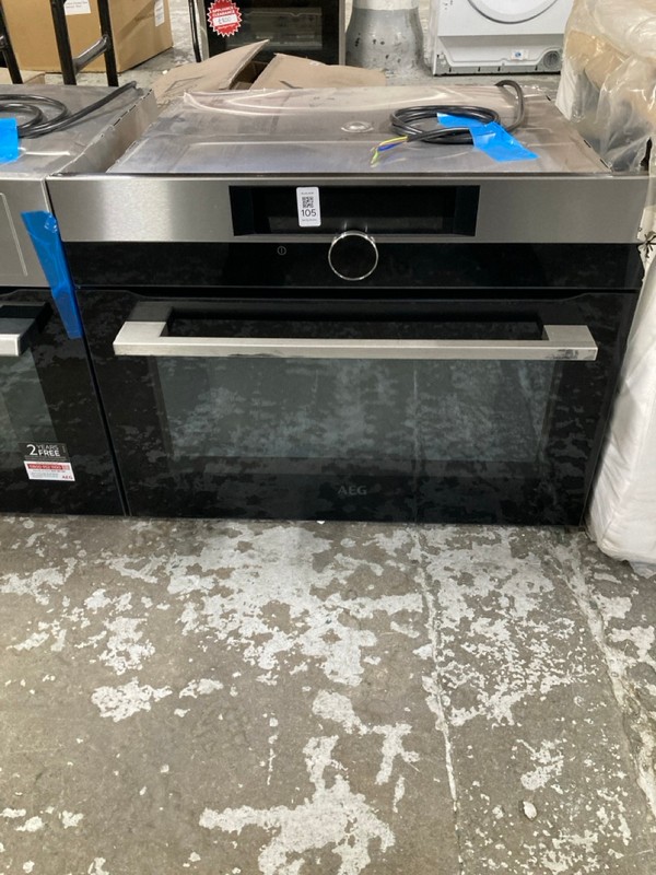 Lot 105  
            Nottingham SR1 - Delivery or Collection 

                
AEG BUILT IN MICROWAVE OVEN - MODEL - KMK968000M - ORIGINAL RRP - £499.99