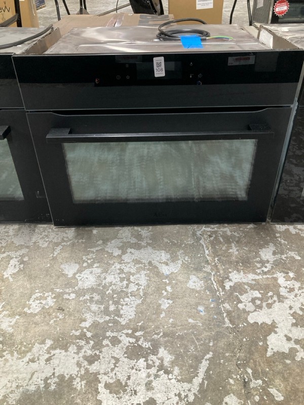 Lot 108  
            Nottingham SR1 - Delivery or Collection 

                
AEG BUILT IN MICROWAVE OVEN - MODEL - KMK768080T - ORIGINAL RRP - £579.99