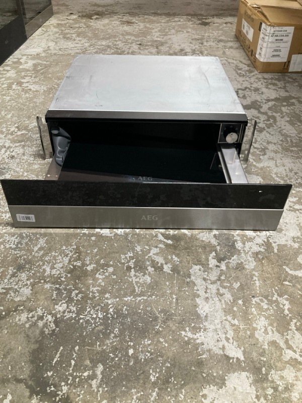 Lot 111  
            Nottingham SR1 - Delivery or Collection 

                
AEG WARMING DRAWER - MODEL - KDK911424M - ORIGINAL RRP - £399.99