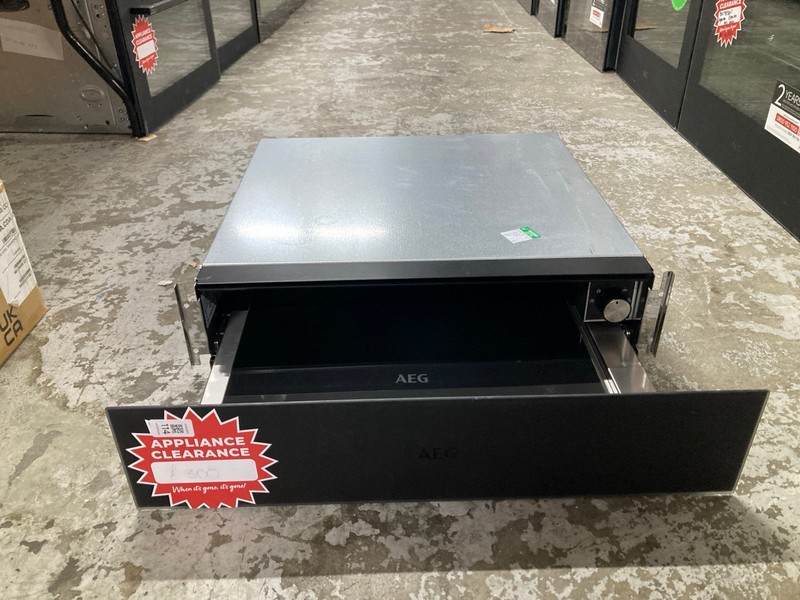 Lot 114  
            Nottingham SR1 - Delivery or Collection 

                
AEG WARMING DRAWER - MODEL - KDK911424T - ORIGINAL RRP - £339.99