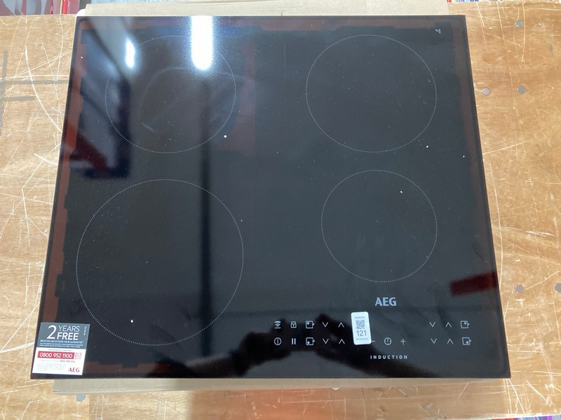 Lot 121  
            Nottingham SR1 - Delivery or Collection 

                
AEG 4 BURNER INDUCTION HOB - MODEL - IKX64301CB - ORIGINAL RRP - £475.99