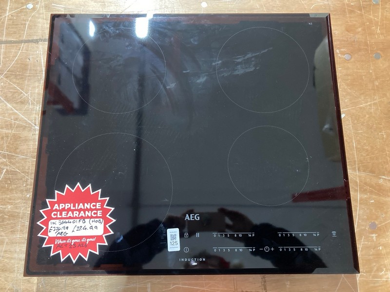 Lot 125  
            Nottingham SR1 - Delivery or Collection 

                
AEG 4 BURNER INDUCTION HOB - MODEL - IKB64401FB - ORIGINAL RRP - £399.99