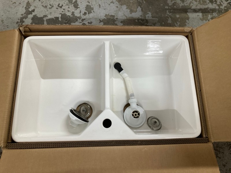 Lot 156  
            Nottingham SR1 - Delivery or Collection 

                
ROE DOUBLE BELFAST CERAMIC SINK - WHITE
