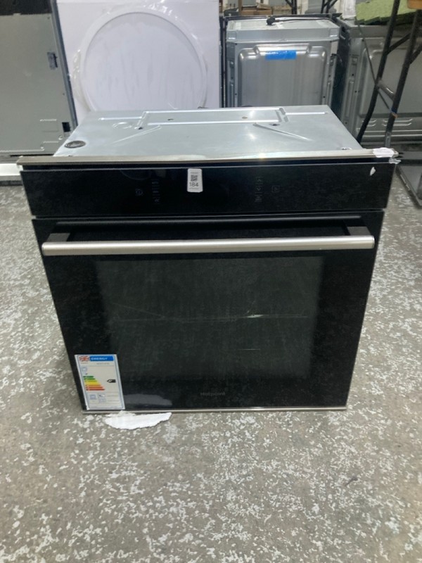 Lot 184  
            Nottingham SR1 - Delivery or Collection 

                
HOTPOINT BUILT-IN SINGLE OVEN MODEL: SI6871SPBL