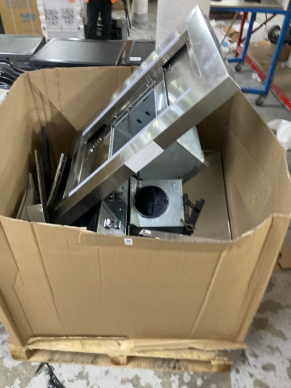 Lot 229  
            Nottingham SR1 - Delivery or Collection 

                
PALLET OF VARIOUS KITCHEN APPLIANCES INC, COOKER HOOD (SMASHED/SALVAGE/SPARES)