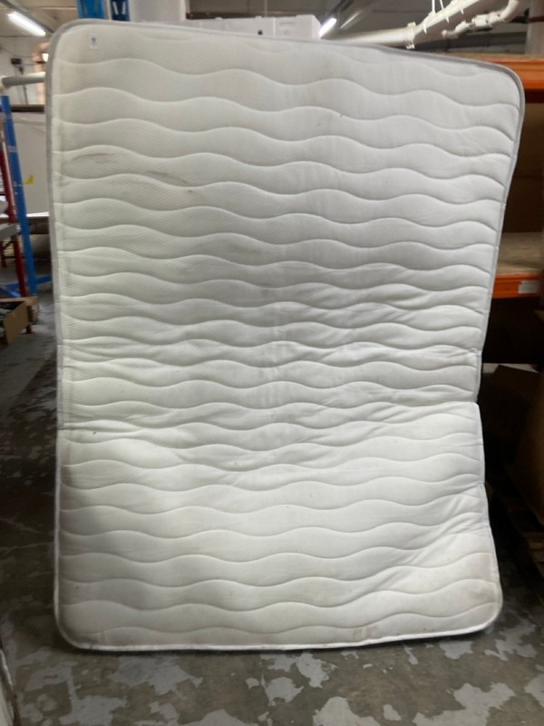 Lot 231  
            Nottingham SR1 - Collection Only 

                
KINGSIZE MATTRESS (COLLECTION ONLY)