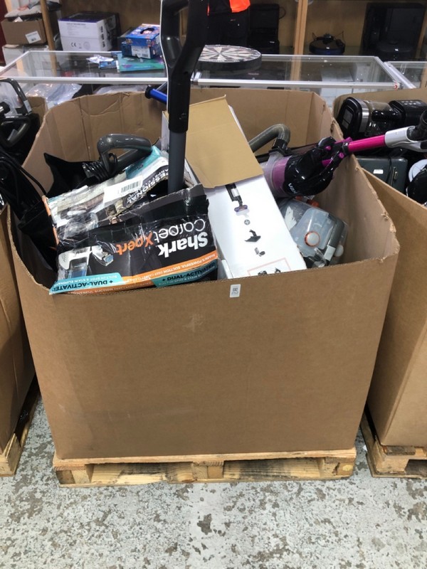 Lot 252  
            Nottingham SR1 - Delivery or Collection 

                
PALLET OF FLOORCARE APPLIANCES