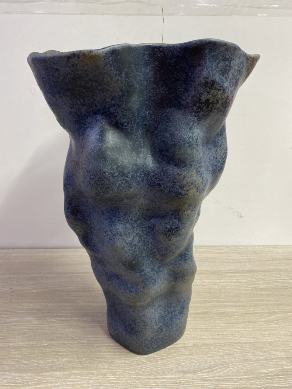 Lot 41  
            Nottingham SR1 - Collection Only 

                
L’OBJECT TIMNA PORCELAIN VASE - TALL:IRON:NO SIZE - ORIGINAL RRP.£675 - (COLLECTI...