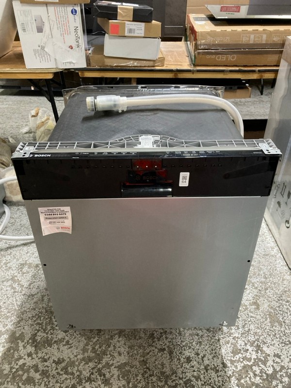 Lot 64  
            Nottingham SR1 - Delivery or Collection 

                
BOSCH SILENCE INTEGRATED DISHWASHER - MODEL. SMV2ITX18G - ORIGINAL RRP - £479.99
