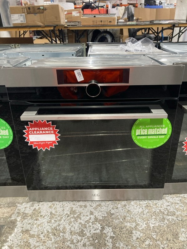 Lot 77  
            Nottingham SR1 - Delivery or Collection 

                
AEG BUILT-IN SINGLE OVEN - MODEL. BPK948330M - ORIGINAL RRP - £629.99