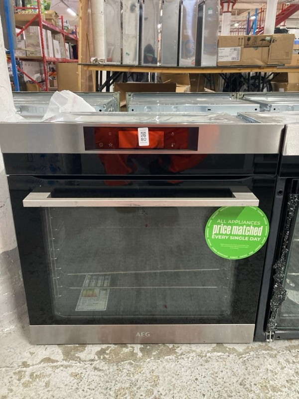 Lot 80  
            Nottingham SR1 - Delivery or Collection 

                
AEG BUILT-IN SINGLE OVEN - MODEL. BPK748380M - ORIGINAL RRP - £399.99