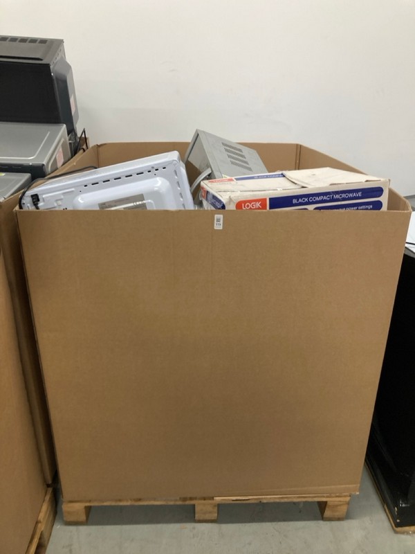 Lot 119  
            Nottingham SR8 - Collection Only 

                
PALLET OF MICROWAVES INC VARIOUS BRANDS - COLLECTION ONLY