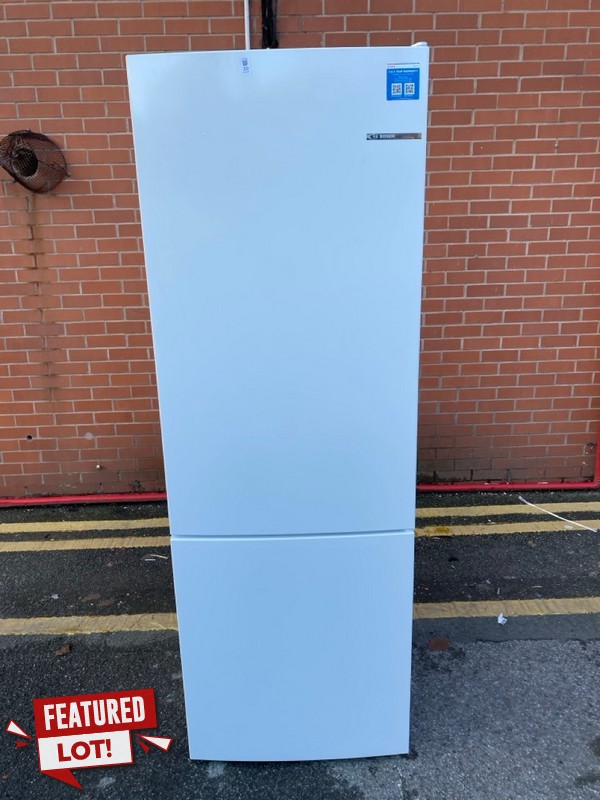 Lot 20  
            Nottingham SR8 - Delivery Or Collection 

                
BOSCH FREESTANDING 70/30 FRIDGE FREEZER MODEL: KGE49AWCAG/15 RRP £749