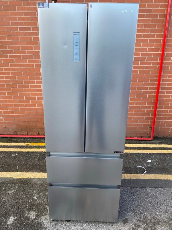 Lot 22  
            Nottingham SR8 - Delivery Or Collection 

                
HISENSE PUREFLAT FREESTANDING FRIDGE FREEZER MODEL: RF632N4AIE1 RRP £699