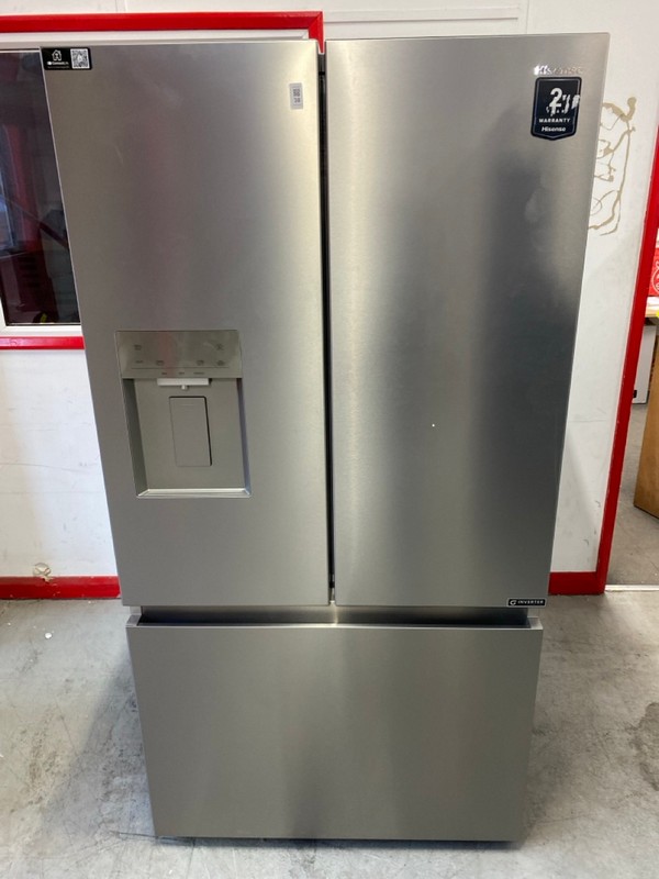 Lot 38  
            Nottingham SR8 - Delivery Or Collection 

                
HISENSE PUREFLAT SMART FREESTANDING AMERICAN FRIDGE FREEZER MODEL: RF815N4SESE RR...