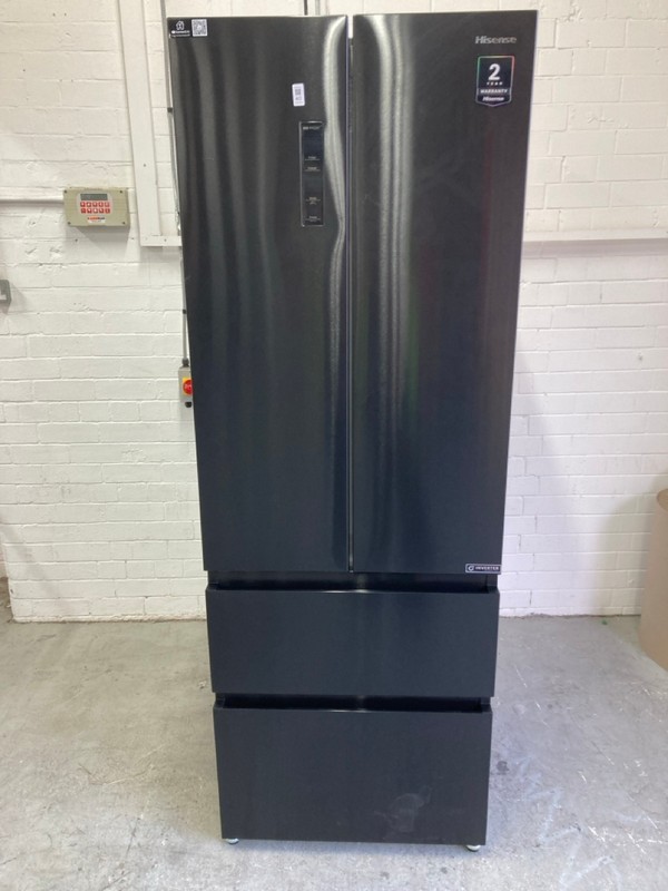 Lot 40  
            Nottingham SR8 - Delivery Or Collection 

                
HISENSE PUREFLAT SMART FREESTANDING AMERICAN FRIDGE FREEZER MODEL: RF632N4AFC1 RR...