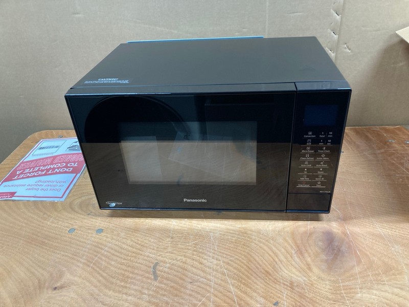 Lot 64  
            Nottingham SR8 - Delivery Or Collection 

                
PANASONIC CONVECTION/ GRILL NN-CT56JB MICROWAVE OVEN