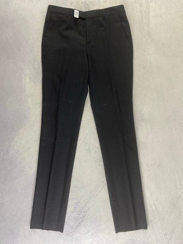 Lot 152  
            Nottingham Prem - Delivery Only 

                
PAUL SMITH MENS TROUSER. SIZE 38/6R MADE FROM 100% WOOL