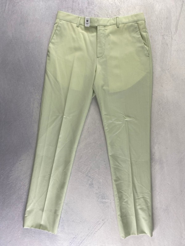 Lot 187  
            Nottingham Prem - Delivery Only 

                
PAUL SMITH MENS TROUSER. SIZE 38/6R