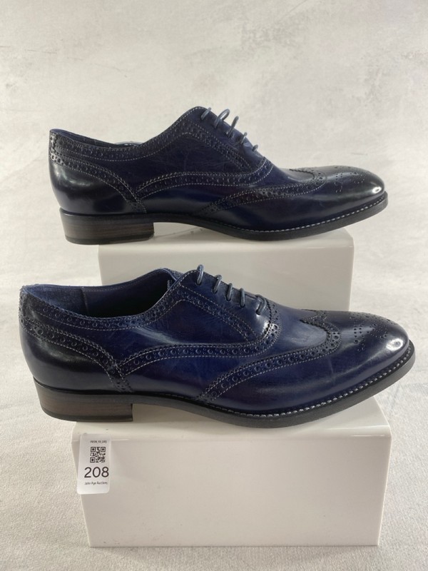 Lot 208  
            Nottingham Prem - Delivery Only 

                
PAUL SMITH MENS SHOES IN BLUE SHOES 8