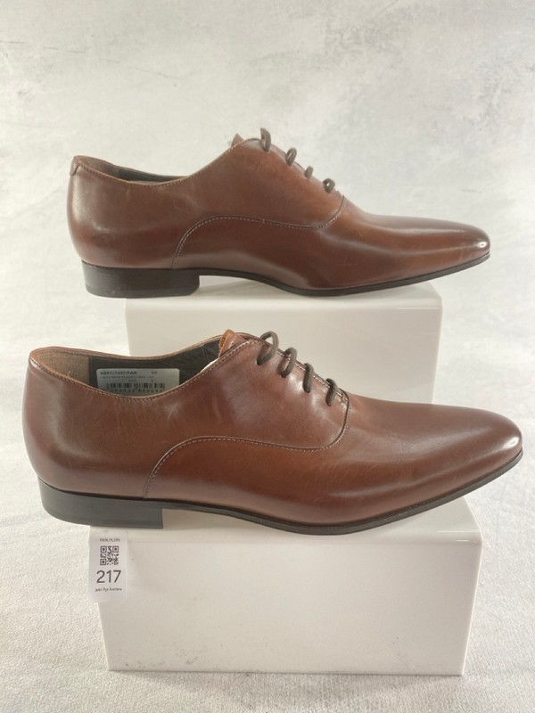 Lot 217  
            Nottingham Prem - Delivery Only 

                
PAUL SMITH MENS SHOES IN BROWN SIZE 8