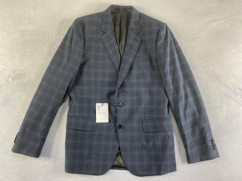 Lot 22  
            Nottingham Prem - Delivery Only 

                
PAUL SMITH MENS 2 BUTTON JACKET.SIZE 44 MADE FROM 100% WOOL