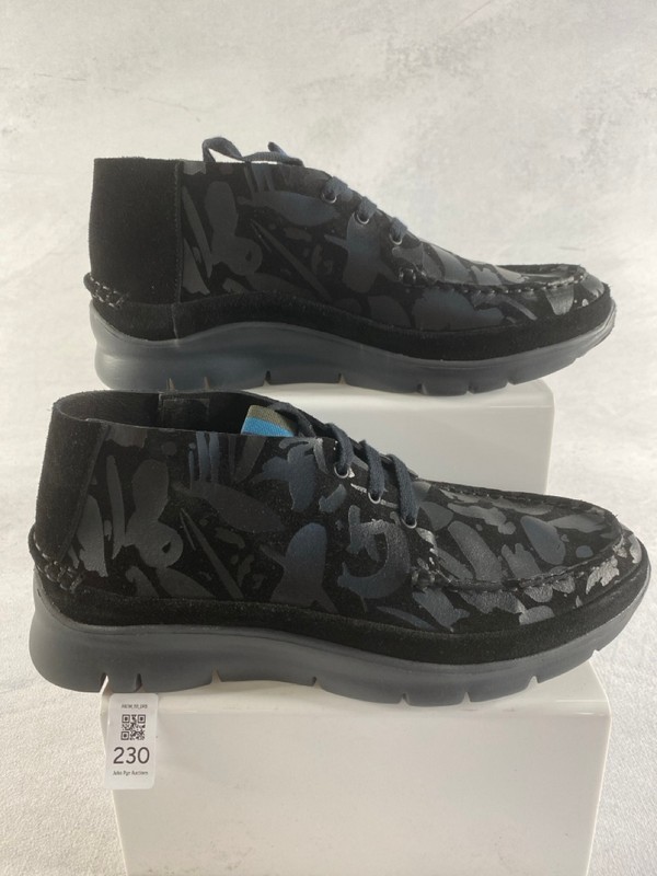 Lot 230  
            Nottingham Prem - Delivery Only 

                
PAUL SMITH MENS SHOES SIZE 8