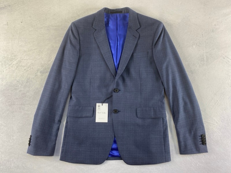 Lot 23  
            Nottingham Prem - Delivery Only 

                
PAUL SMITH MENS 2 BUTTON JACKET.SIZE 38/48 MADE FROM 100% WOOL