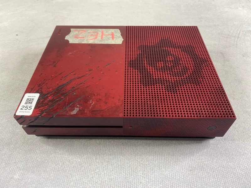 Lot 255  
            Nottingham Prem - Delivery Only 

                
MICROSOFT XBOX ONE S GAME CONSOLE IN RED: MODEL NO 1681 (UNIT ONLY)  [JPTN48108]