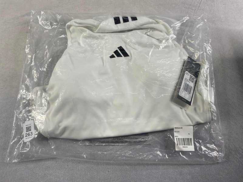 Lot 263  
            Nottingham Prem - Delivery Only 

                
ADIDAS WOMENS SPORTS TOP SIZE XL