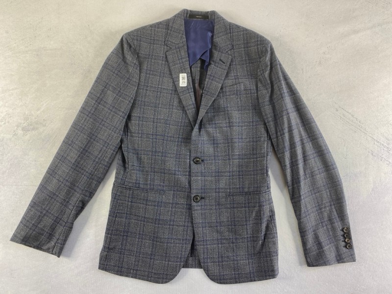 Lot 26  
            Nottingham Prem - Delivery Only 

                
PAUL SMITH MENS 2 BUTTON JACKET.SIZE 38R/48R MADE FROM 100% LAINE