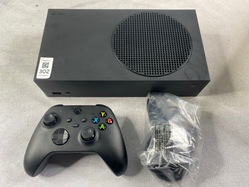 Lot 302  
            Nottingham Prem - Delivery Only 

                
MICROSOFT XBOX SERIES S GAME CONSOLE. (WITH BOX & ACCESSORIES) [JPTN48447].