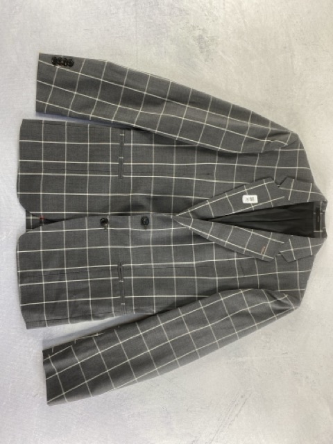 Lot 30  
            Nottingham Prem - Delivery Only 

                
PAUL SMITH MENS 2 BUTTON JACKET.SIZE 38R/48R MADE FROM 100% LAINE