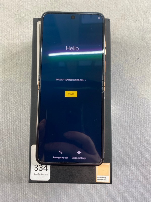 Lot 334  
            Nottingham Prem - Delivery Only 

                
MOTOROLA RAZR 40 ULTRA 256GB SMARTPHONE IN PEACH: MODEL NO MC404 (WITH BOX)  [JPT...