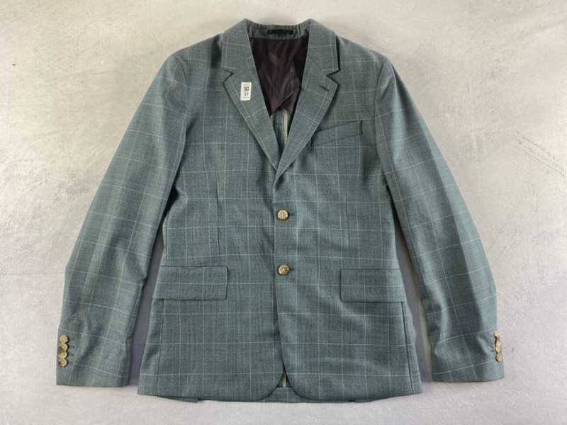 Lot 37  
            Nottingham Prem - Delivery Only 

                
PAUL SMITH MENS 2 BUTTON JACKET.SIZE 38/48 MADE FROM 100% WOOL