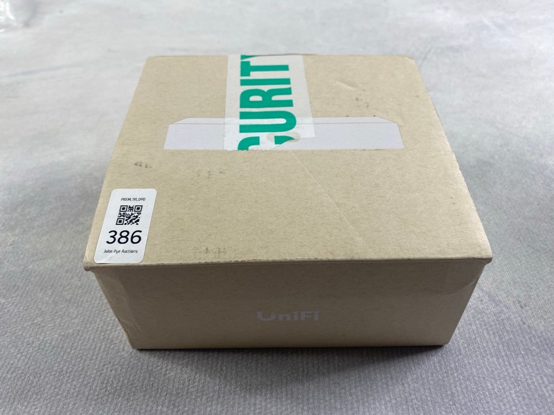 Lot 386  
            Nottingham Prem - Delivery Only 

                
UNIFI CLOUD GATEWAY ULTRA BROADBAND ROUTER. (WITH BOX)  [JPTN48461]