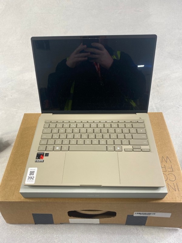 Lot 392  
            Nottingham Prem - Delivery Only 

                
ASUS ZENBOOK 14 512GB LAPTOP. (WITH BOX) (SCREEN FAULT). SNAPDRAGON X, 16GB RAM, ...