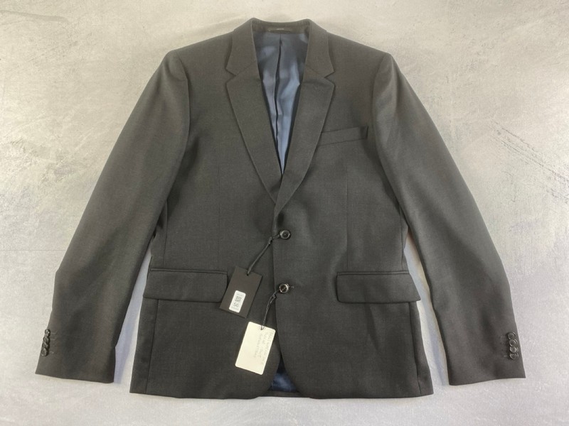 Lot 56  
            Nottingham Prem - Delivery Only 

                
PAUL SMITH MENS 2 BUTTON JACKET.SIZE 42/6R MADE FROM 100% WOOL