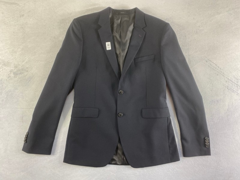 Lot 64  
            Nottingham Prem - Delivery Only 

                
PAUL SMITH MENS 2 BUTTON JACKET.SIZE 38R/48R MADE FROM 100% WOOL