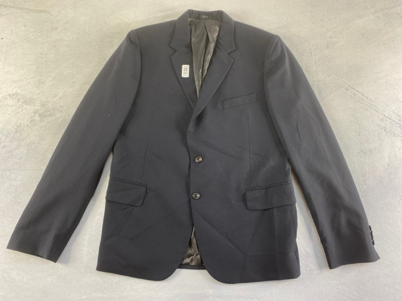 Lot 66  
            Nottingham Prem - Delivery Only 

                
PAUL SMITH MENS 2 BUTTON JACKET.SIZE 44R/54R MADE FROM 100% WOOL
