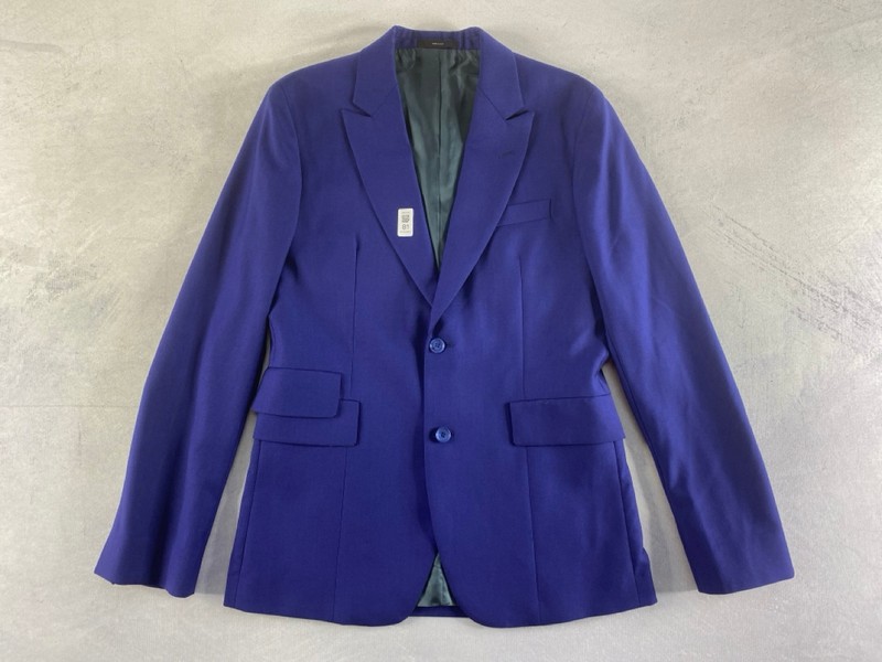 Lot 81  
            Nottingham Prem - Delivery Only 

                
PAUL SMITH MENS 2 BUTTON JACKET.SIZE 38 MADE FROM 100% WOOL